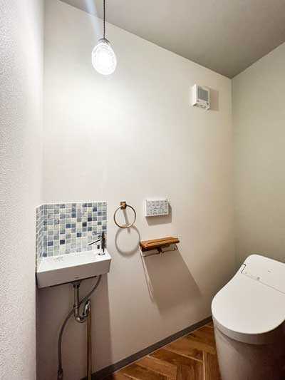 プライベートガーデンのある暮らし-トイレ